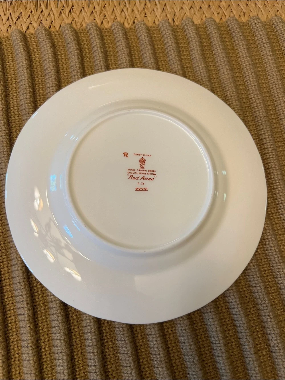 Royal Crown Derby English Bone China Red Aves. Set of 6.